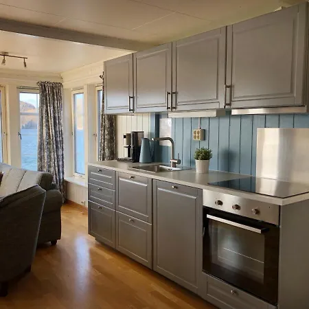 Korshamn Rorbuer * Lyngdal